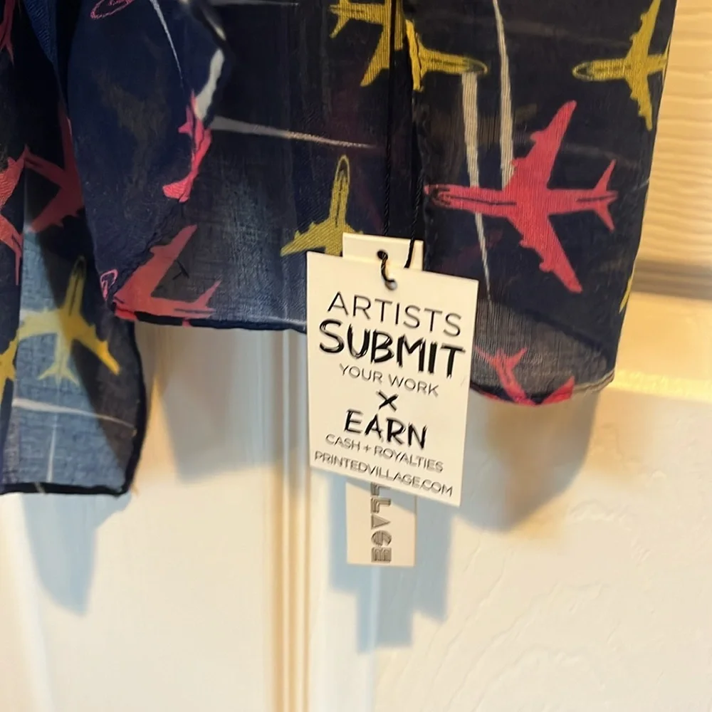Airplane Printed Scarf NWT - Picture 3 of 3